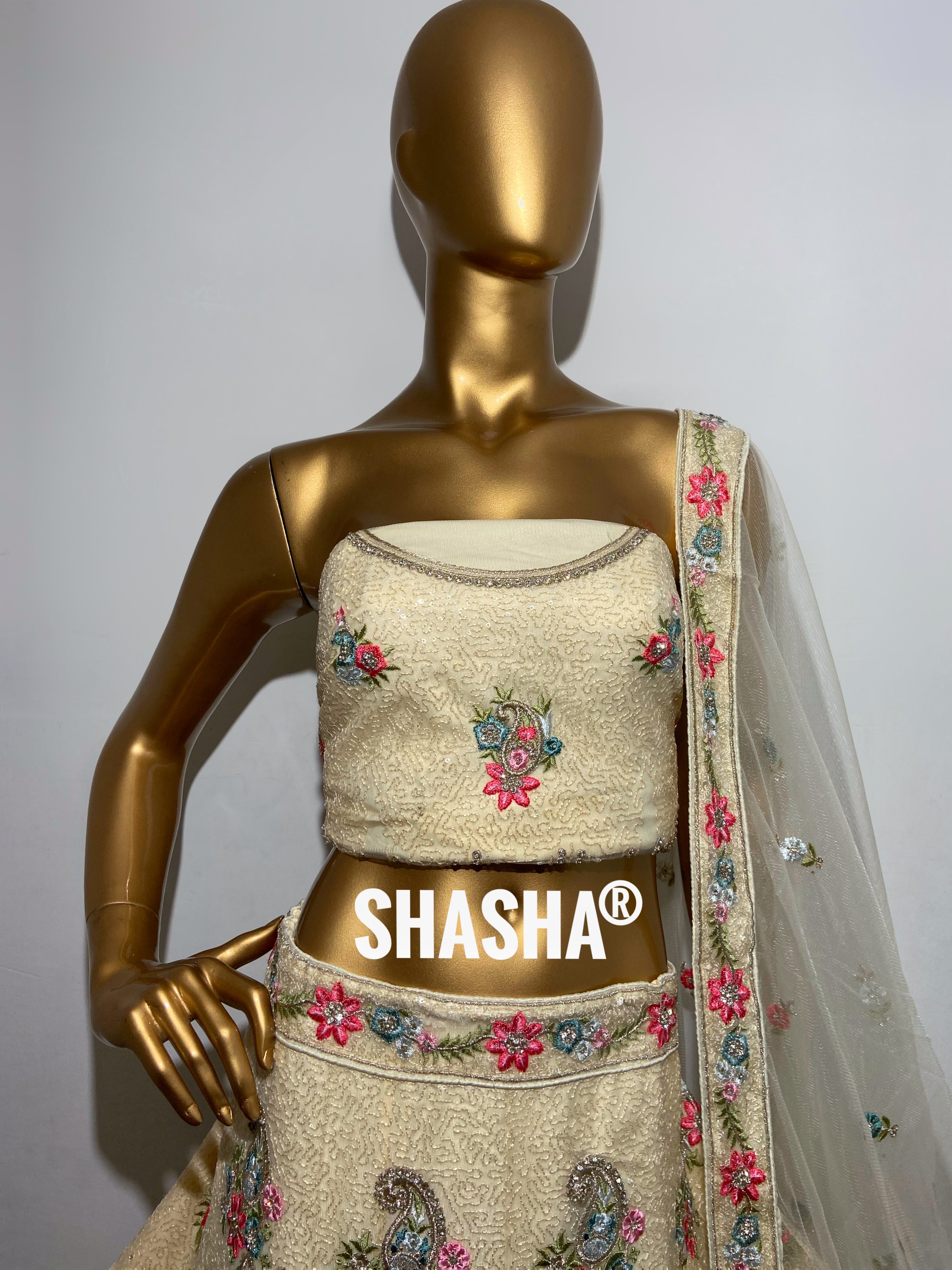 PRINCESS WHITE LEHENGA